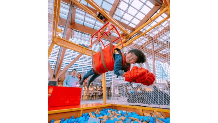 Giant Human Claw Machine | Rental Giant Human Claw Machine | Rental