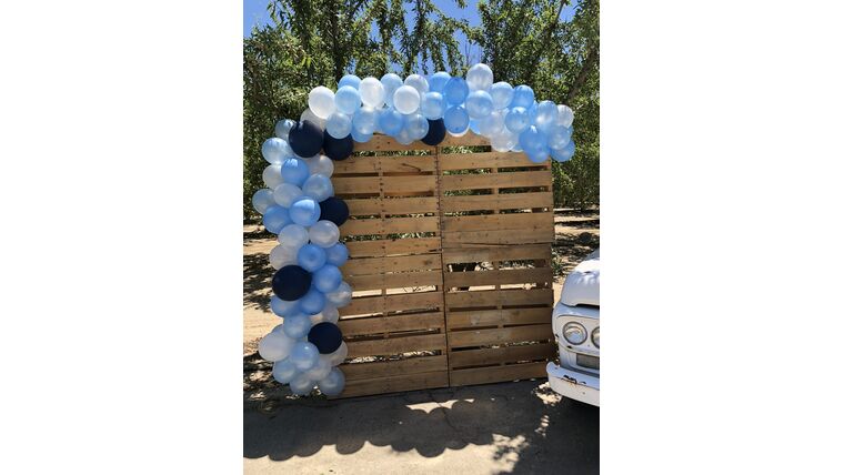 Wood – 6′ x 6′ Natural Wood Pallet Backdrop Rental | Rental Wood – 6′ x 6′ Natural Wood Pallet Backdrop Rental | Rental