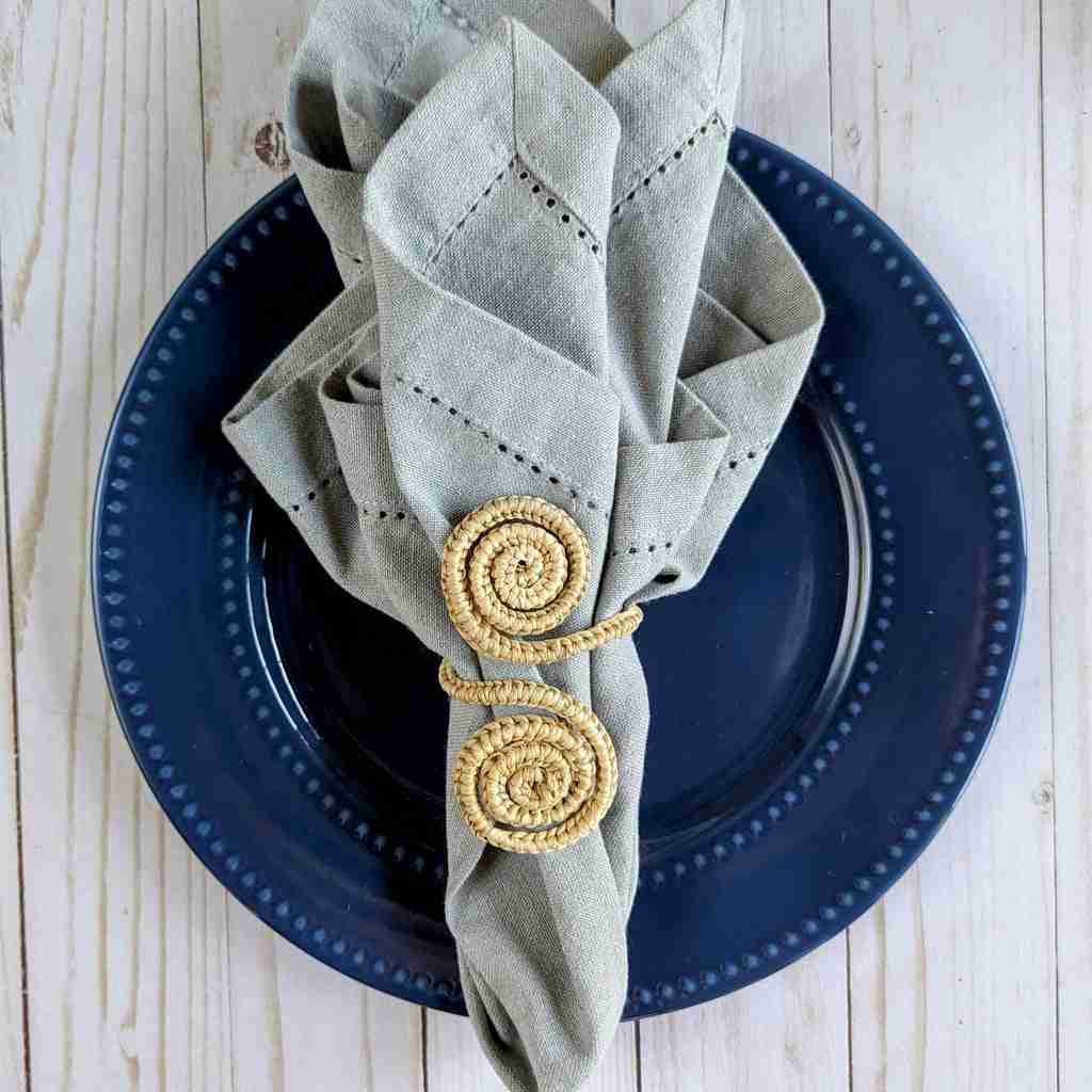 Caracoli Woven Napkin Ring | Rental