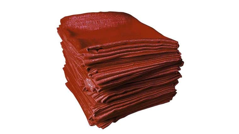 12′ x 4′ Red Banjo Drape | Rental