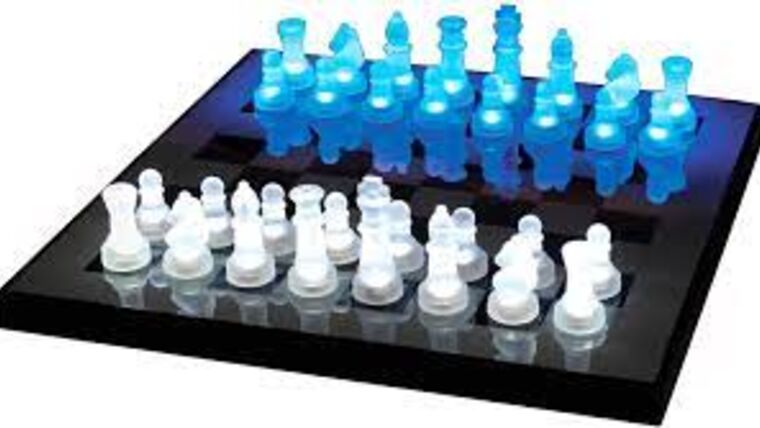 UV – Glow In The Dark Chess Board Game | Rental