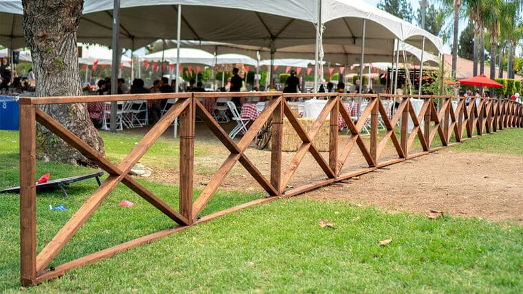 6′ x 42″ Wood Vineyard Fencing | Rental 6′ x 42″ Wood Vineyard Fencing | Rental