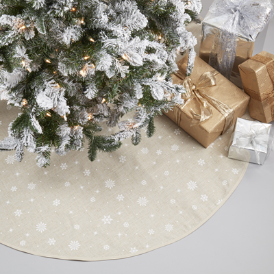 7352 Snowflake Tree Skirt | Rental 7352 Snowflake Tree Skirt | Rental