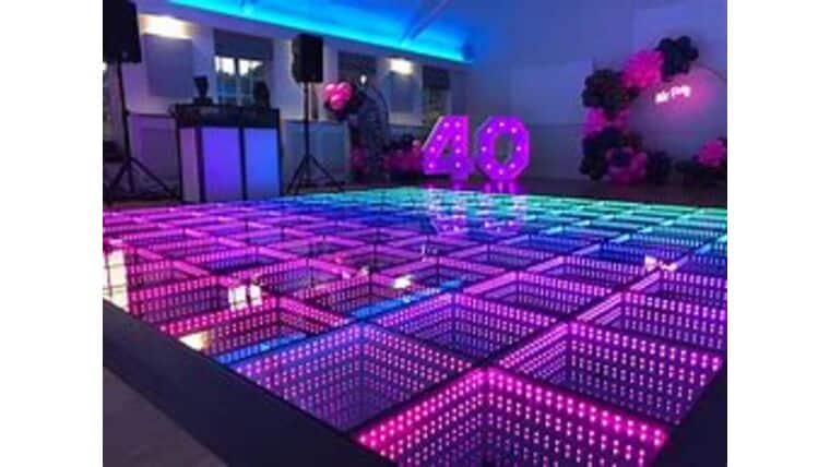 20′ x 20′ LED Infinity Illuminated Mirror Dance Floor Package | Rental