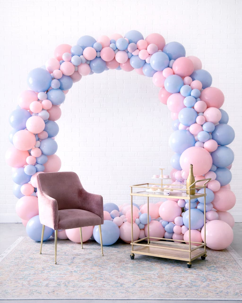 Petits Pastels – Circle Frame Install Piece | Rental