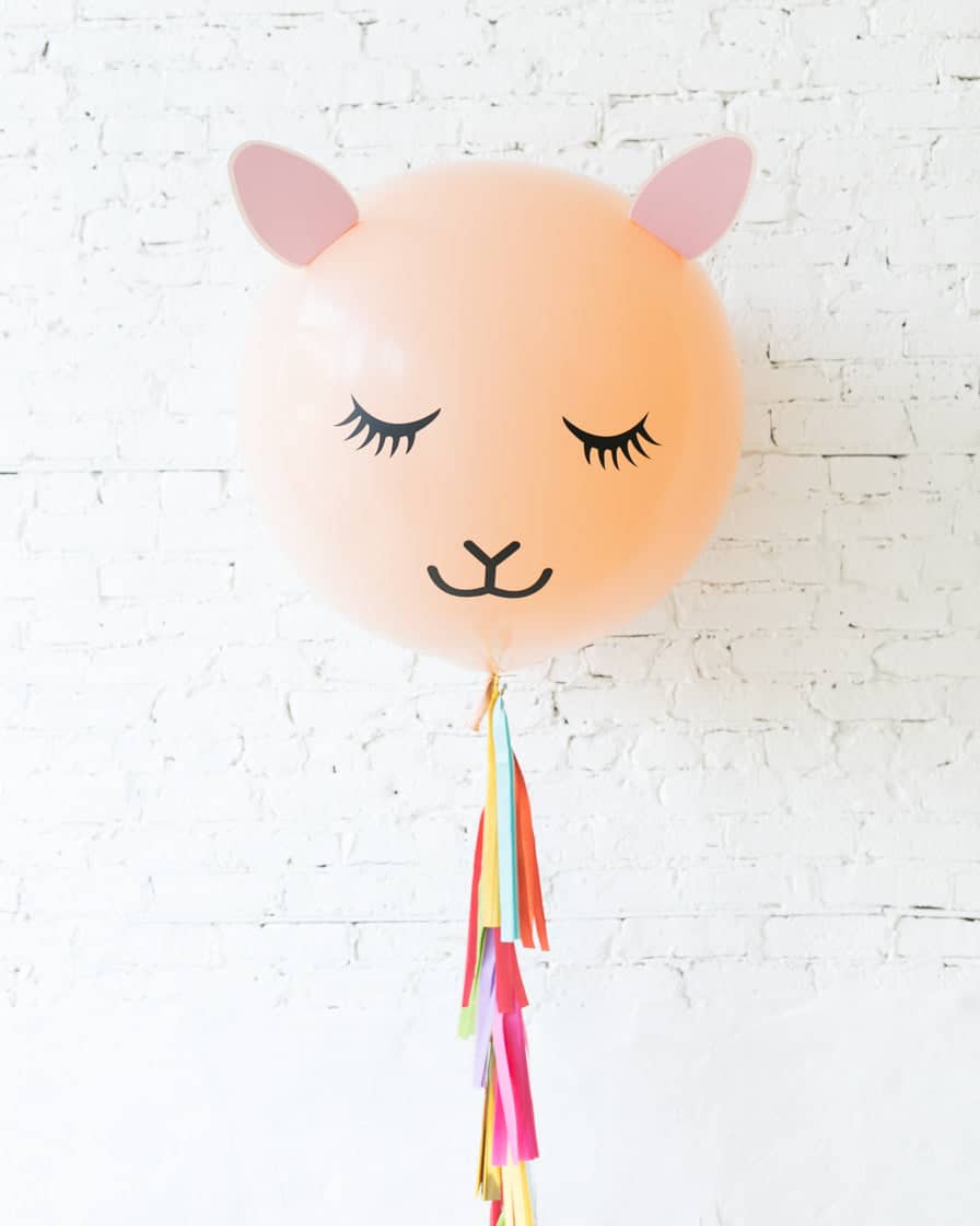 GIFT-Llama Specialty Giant Balloon with Tassel | Rental GIFT-Llama Specialty Giant Balloon with Tassel | Rental