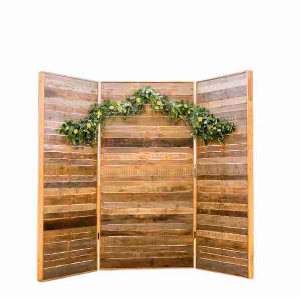 Trifold Pallet Backdrop | Rental Trifold Pallet Backdrop | Rental